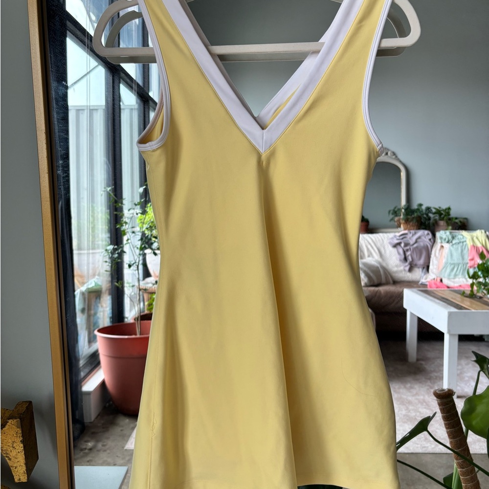Yellow and White Sleeveless Athletic Dress - Picture 2 of 3